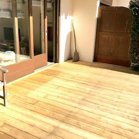 Apartmán With Large Terace Next Jaillet Area